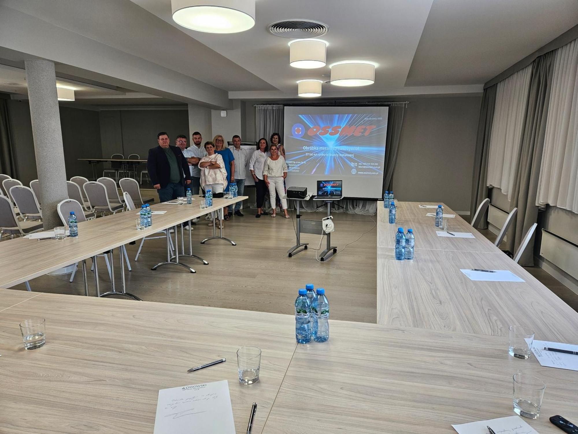 Hotel Ossowski Swarzędz Esterno foto